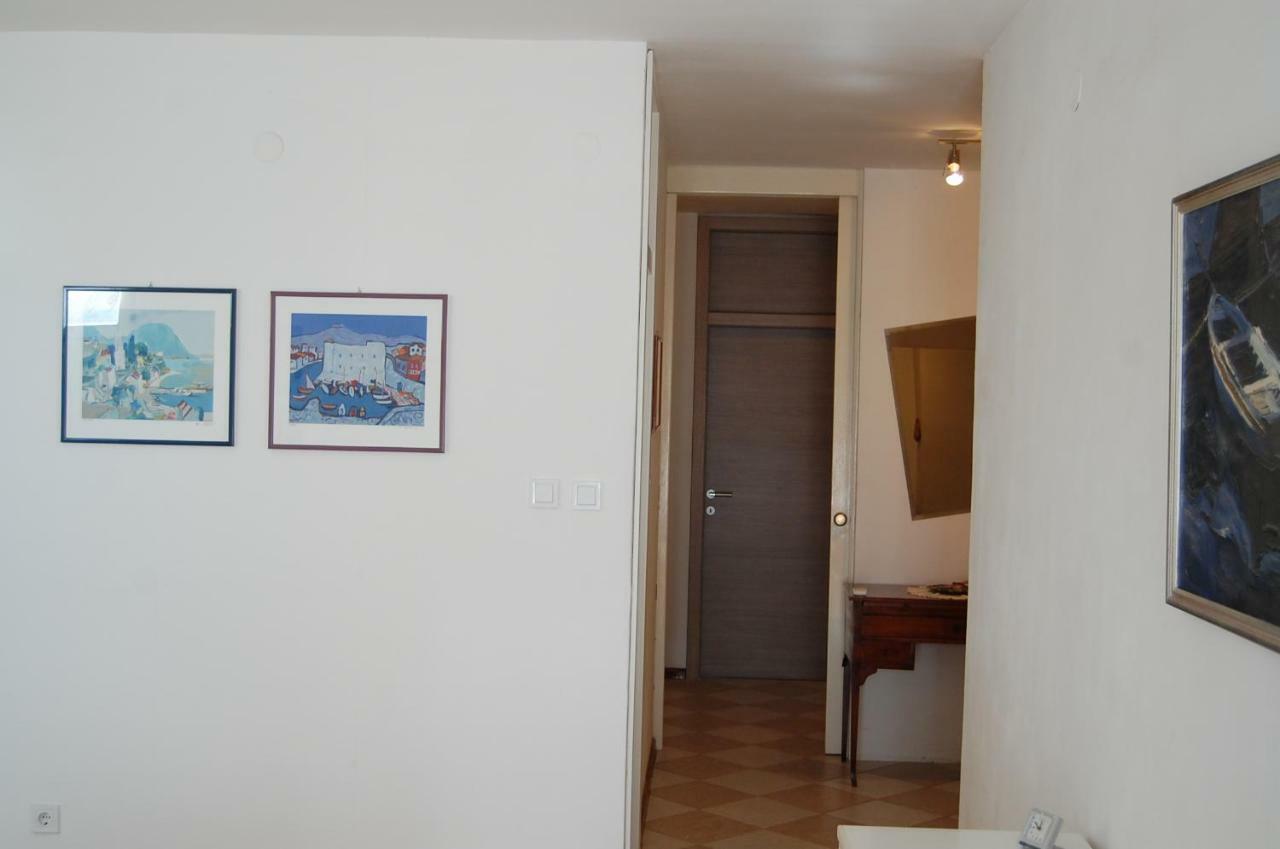 Apartment Definis Split Exterior photo